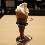 くらすわ - 長門牧場のソフトクリーム(420円)