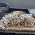 里山そば 白浜製麺 - そばアップ