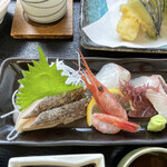 地魚料理 恵比須 - 刺身