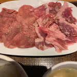 焼肉 林檎 - 熟成牛タンカルビ定食　1,100円