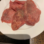 焼肉 林檎 - 熟成牛タン　275円