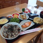 おさんぽカフェ - おうちご飯(銀鮭) 850円(税込)