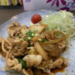 家庭料理居酒屋 よってって - 濃いめの味付けがご飯を加速させる