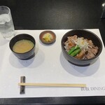 鉄板ダイニング鼎 - ★仙台牛牛丼（1000円税込）★