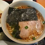 むつぎく - しょうゆ半ラーメン