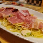 7FUKU - ガーリックがたまらん(*´﹃｀*)