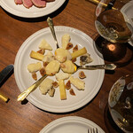 GRAPES OMOTESANDO CHEESE & CHOCOLATE - 