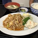 くつろぎ味処 ちぐさ - 【焼肉定食 850円(税込)】メインプレート
