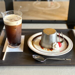 エイト コーヒー - ・デザートセット 770円/税込
            (こだわりたまごのプリン＋コールドクレマアイスコーヒー)
