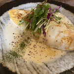 Nikkou Kujira Shokudou - 香ばしの炙りチーズのせオムライス