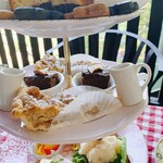 CHELSEA'S GARDEN CAFE