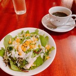 カスピタ！東京 - ランチセット　サラダ、ドリンク（ホットコーヒー）