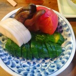 もつ焼 まるい - おしんこ