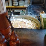 もつ焼 まるい - もつ煮込みと焼き台