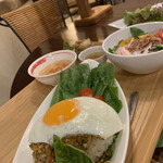 たっぷり野菜のベトナム食堂 SAIGON CAFE - 