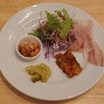 Itariaryouri Sanru Cho - 前菜４種・サラダ