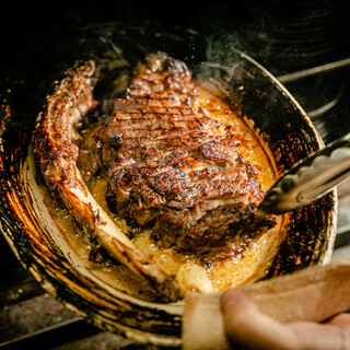 ［焼き］皿ごと焼き上げて仕上げるSIGNATUREDISH