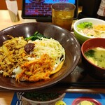 すき家 - ビビンバ牛丼並サラダセット750円 