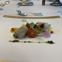 岩崎台倶楽部 グラスグラス - 前菜　北海帆立貝のミ・キュイ　　　　　　　　　　　　　　　　　　　インゲンとエリンギを巻いた真鯛のマリネ　　　　　　　　旬の野菜とかぼちゃのフォンダン