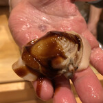 小松 弥助 - 大将の手と蛤