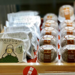 夢菓房たから - マルベリーティー大福、カフェオレ大福