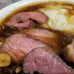 塩そば専門店 桑ばら - ローストビーフの中華そば（生卵入り）