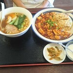 巴蜀百味 - 麻婆あんがけチャーハン＋半ラーメン　800円