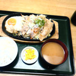 Kafe Resuto Yuunagi - 知多豚鉄板生姜焼定食（７００円）