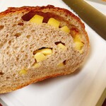 ブーランジュリ アイミ - 低糖質パン（チーズ）