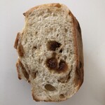 メゾンカイザー - 【イチジクのパン】味わうには十分なイチジクの量やった。