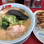 ラーメン 山岡家 - 