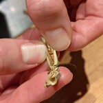 日本料理FUJI - 藤枝の胡麻。籾に入った状態。胡麻好きの国民なのに99％は輸入品。更に喜界島がシェアを占め、藤枝産は本当に希少。