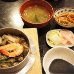 Shokuya Asakusa - 舞茸山菜釜飯