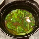 おおたに - ほうれん草の赤出汁