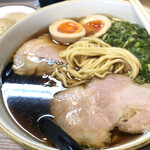 煮干しラーメン にぼってる - にぼしょうゆらーめん