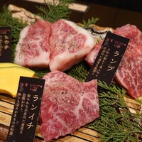 近江牛専門店 万葉 まえだ亭 - 
