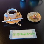 養老魚新 - ホットコーヒーとデザート