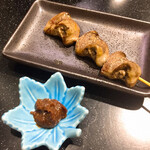 三酉屋 - はつ塩165円と辛味噌