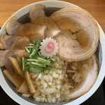 炭火焼肉市場 済州家 - 料理写真:チャーシュー麺