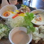 すまいるcafe - 品数が多いです。