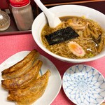 天水 - ラーメンと半ギョーザ