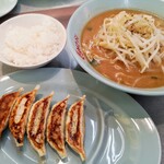 くるまやラーメン - 味噌ラーメン・餃子｢半ﾗｲｽは無料｣