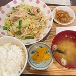 居食屋　七菜 - にんにくスタミナ肉野菜炒め＋Aセット