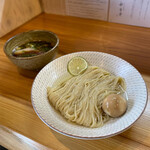 つけそば 神宮寺 - 鰹昆布出汁醤油つけそば 味玉入り