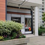 La Brianza - まだ温かい秋晴れの日に。お散歩日和