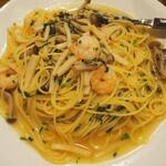 卓 - きのことシーフードパスタその２