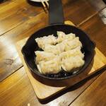 卓 - 島唐辛子ギョウザその１