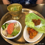 カトマンドゥカリーPUJA - カトマンドゥランチ：パラックカリー×ダル