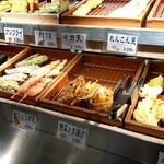親父の製麺所 - 天ぷらはセルフで選ぶ