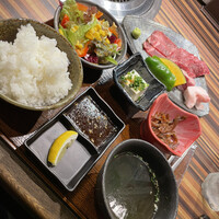 近江牛専門店 万葉 まえだ亭 - 